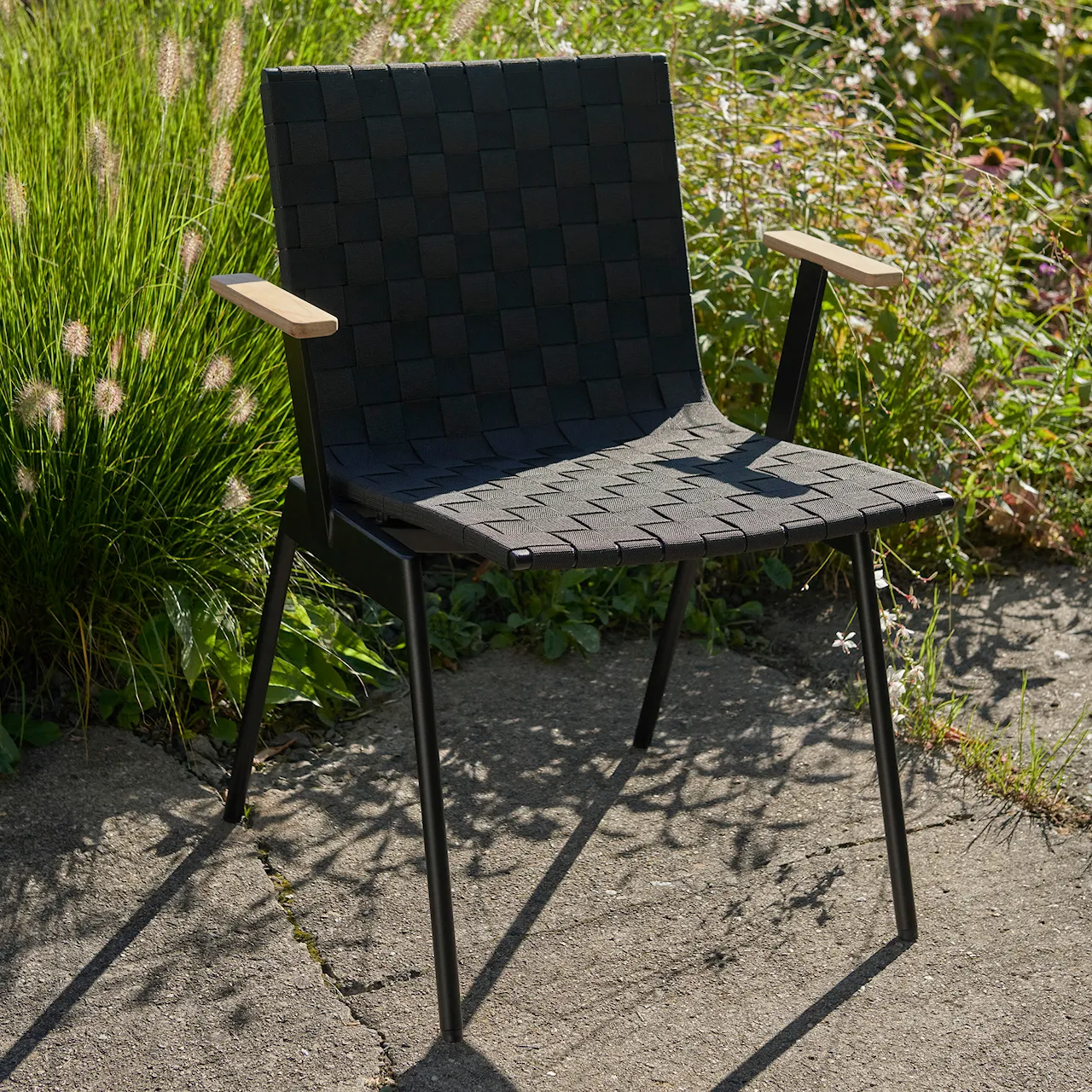 Ville Outdoor Armchair AV34