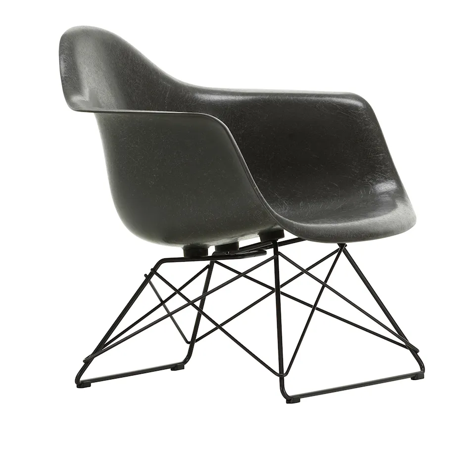 Eames Fiberglass Armchair LAR lenestol