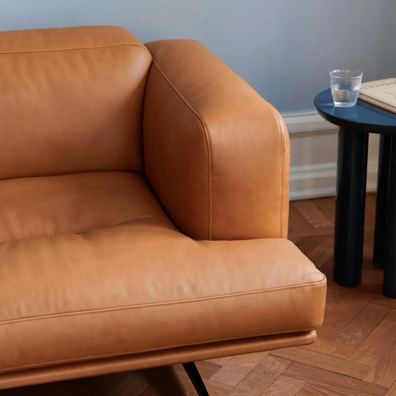 Inland AV23 3-seters sofa polert aluminium ben vidar 733