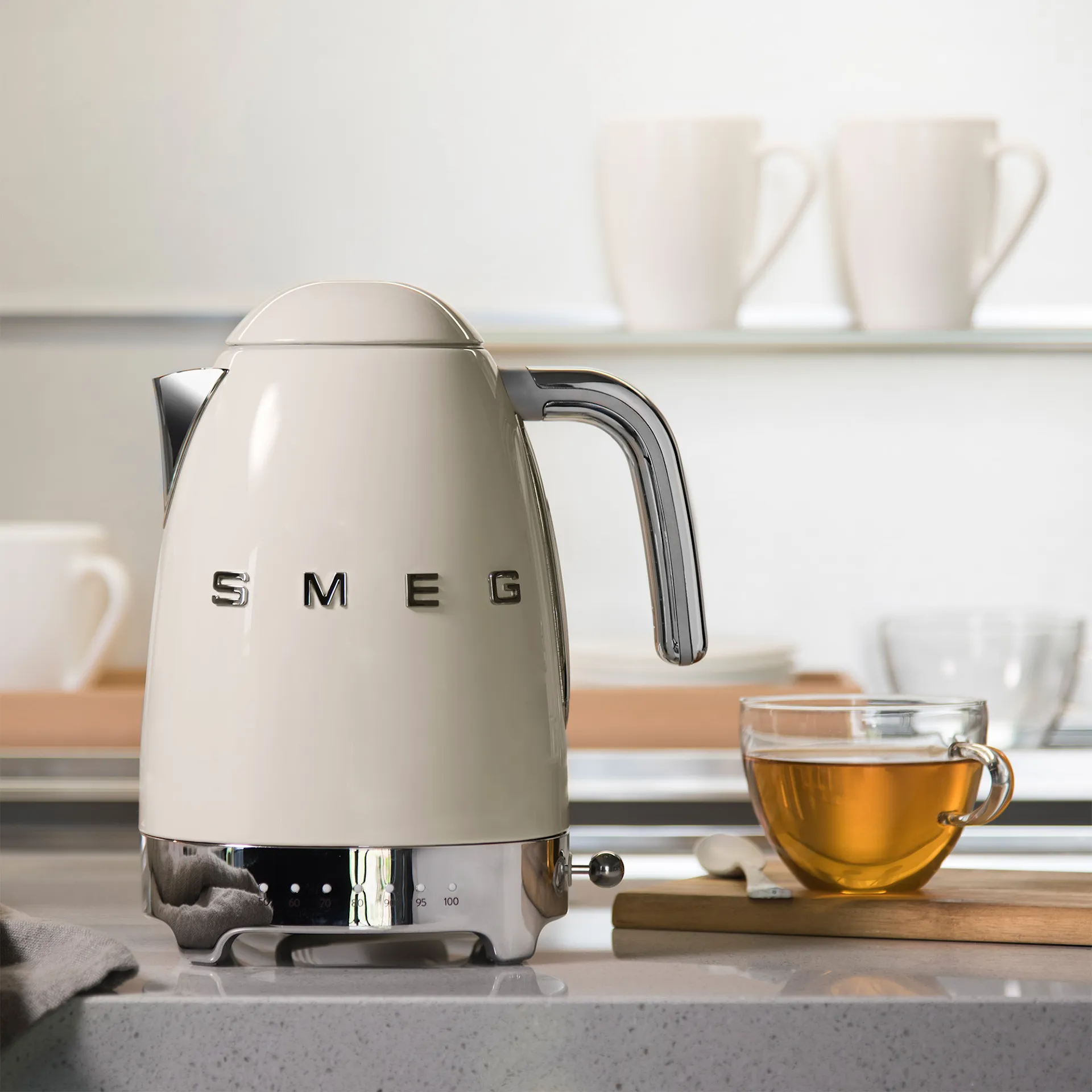 Smeg Variable Temperature Kettle Cream - Smeg - NO GA