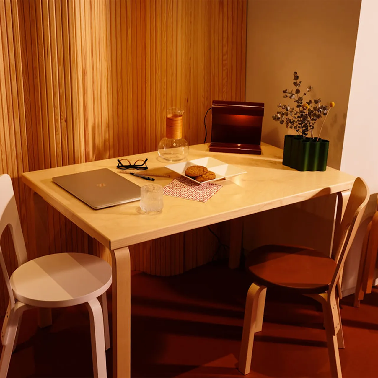 Aalto Children's Table Rectangular 81B bord