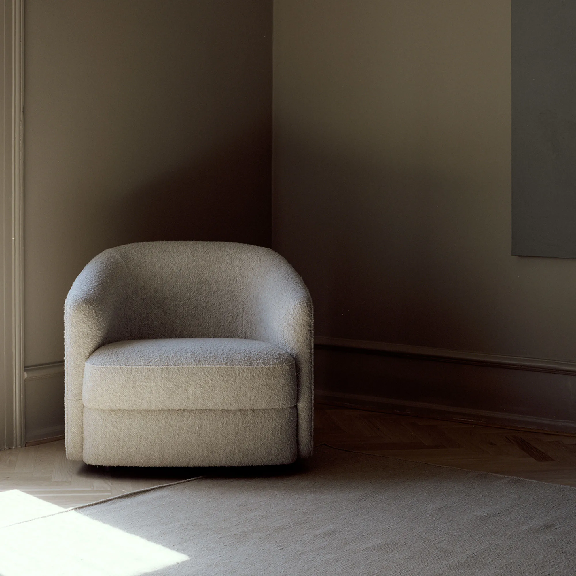 Covent Lounge Chair - 4