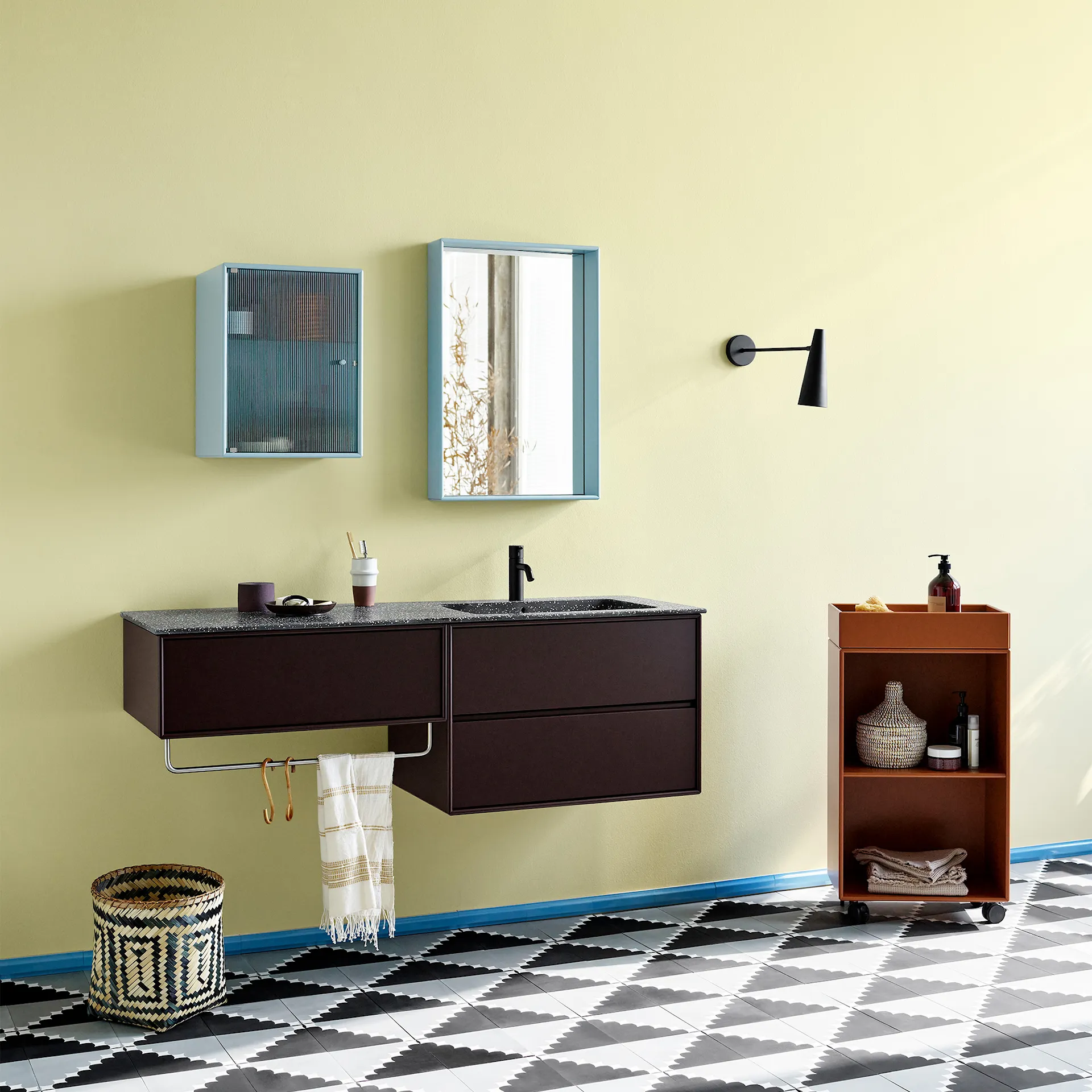 Ripple Bathroom Cabinet - Montana - Peter J. Lassen - NO GA