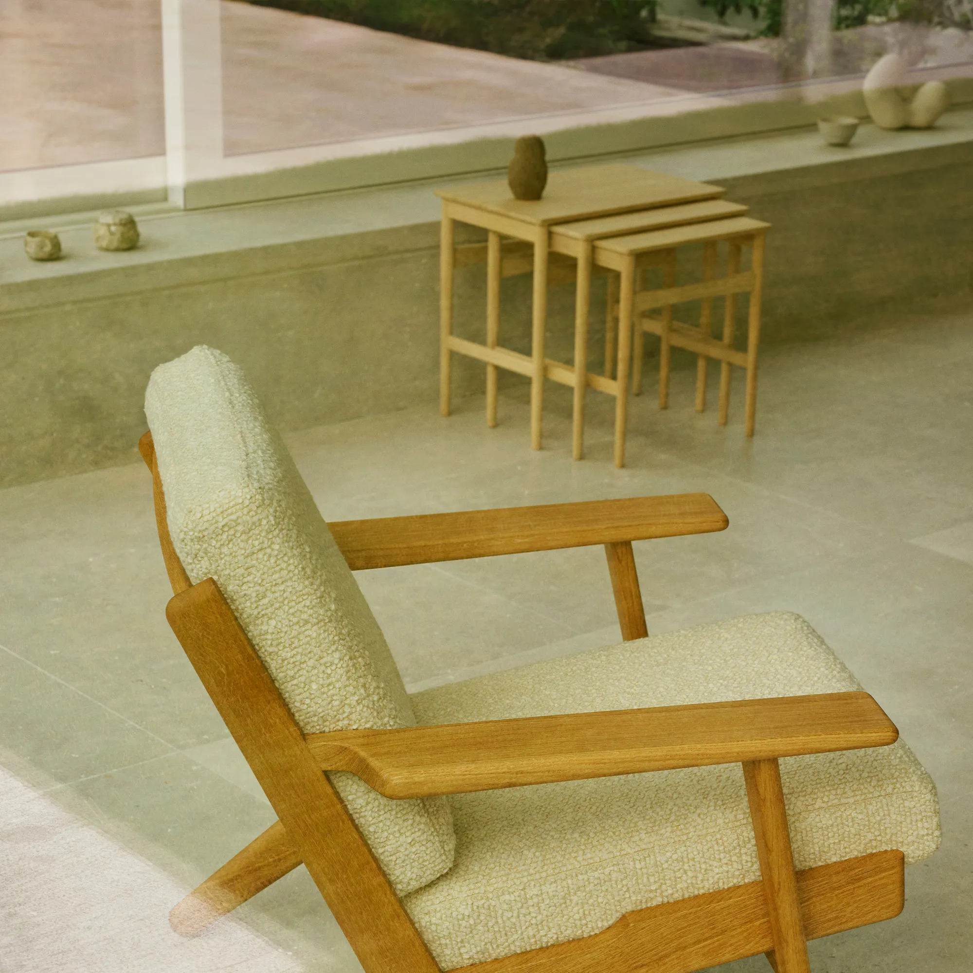 CH004 Nesting stablebordene