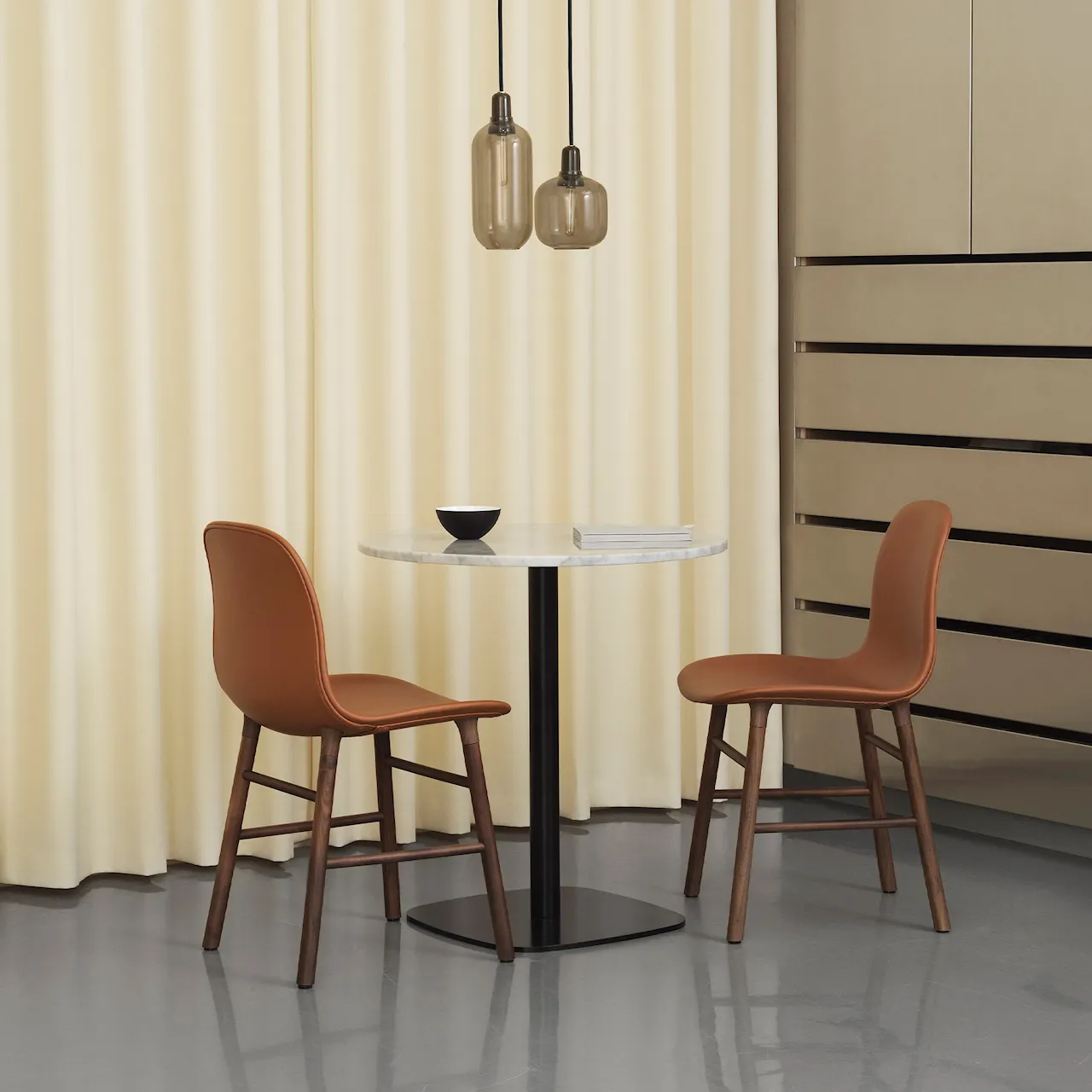 Form Café Table Ø60 cm