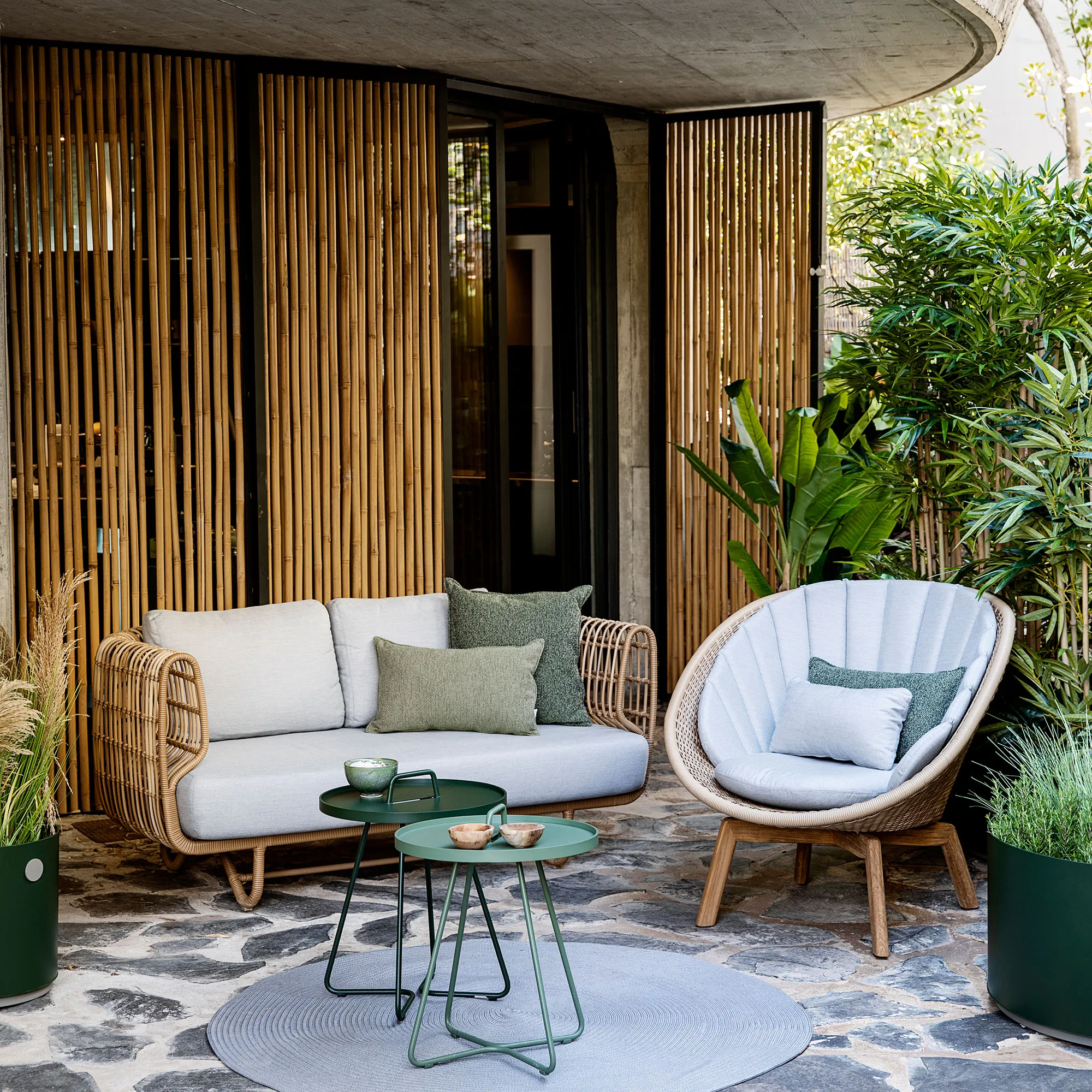 Nest Outdoor 3-Seater - 2