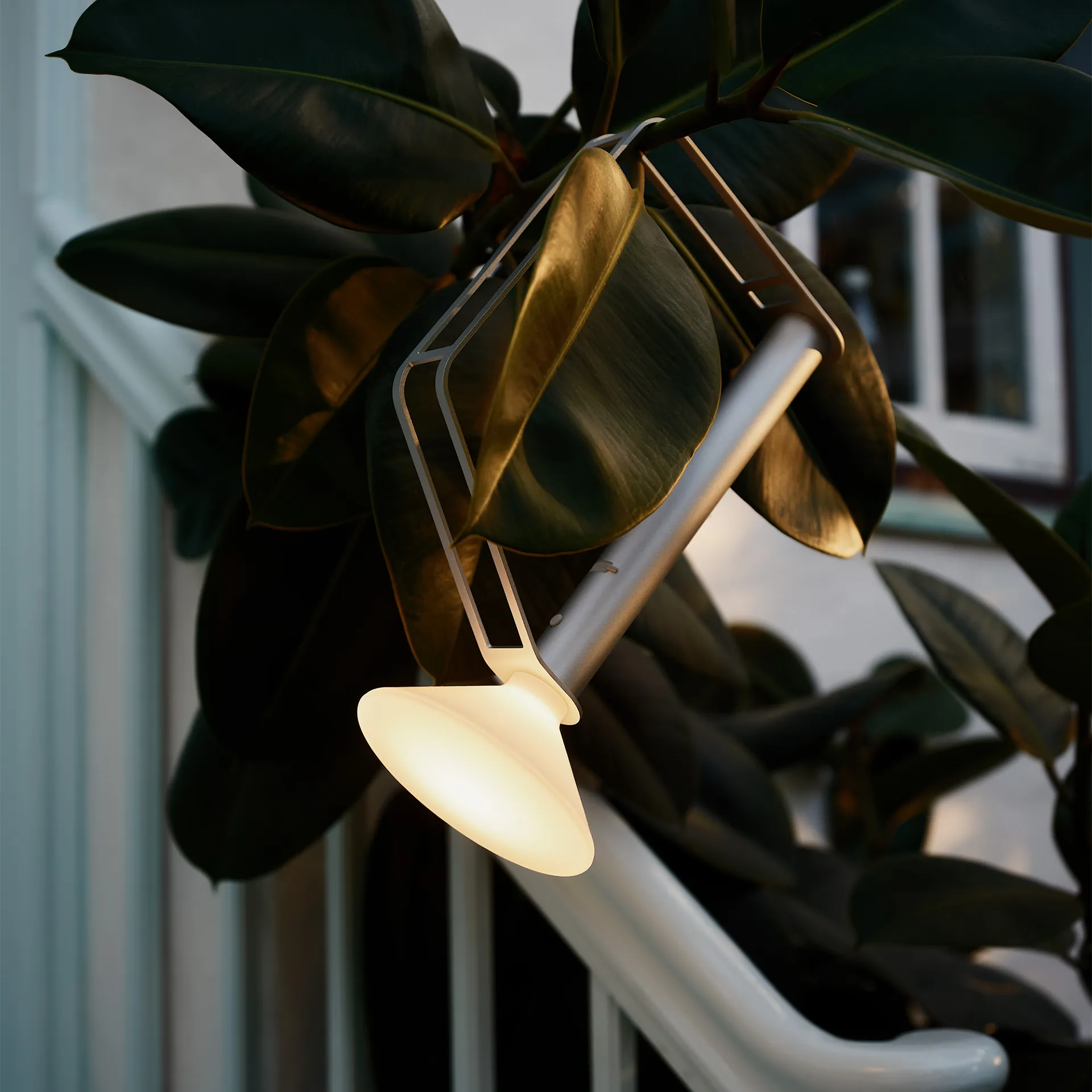 Piton Portable Lamp - Muuto - NO GA