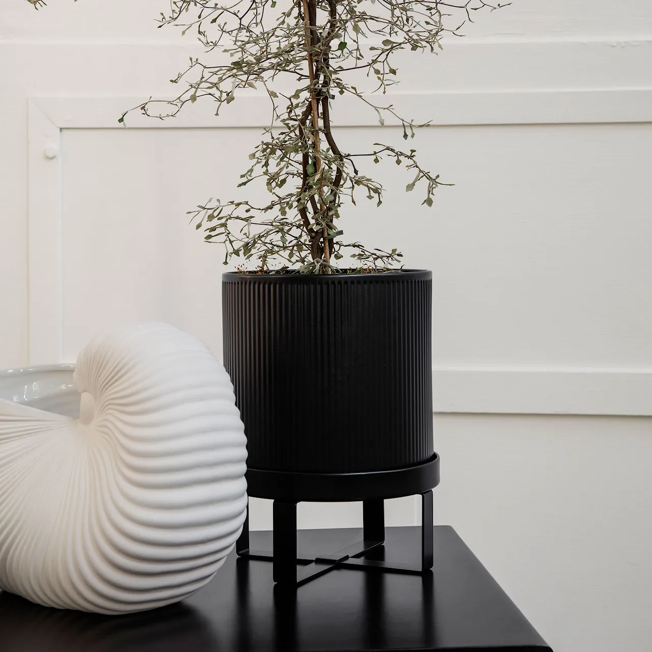 Bau Black blomsterpotte