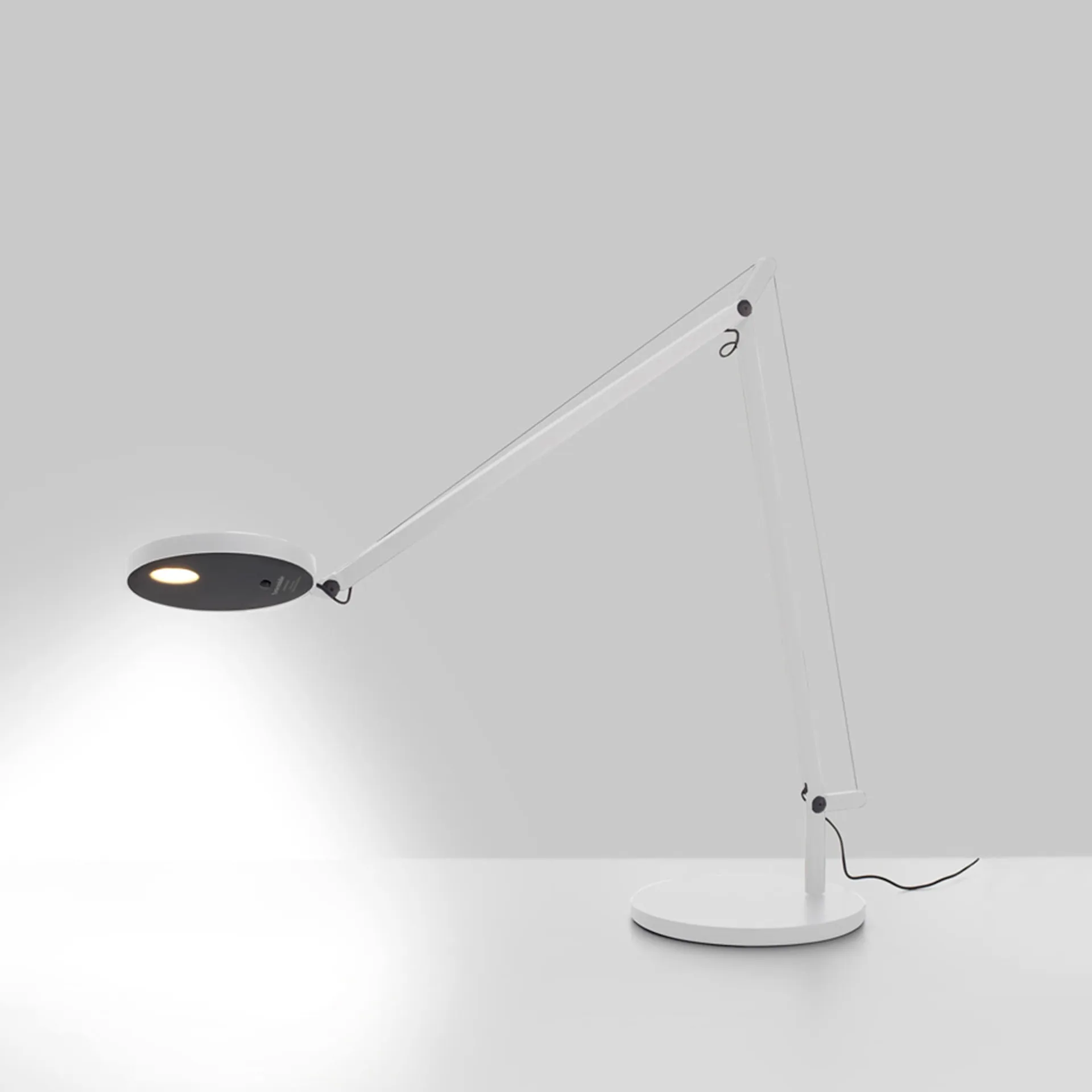 Demetra Skrivebordslampe - Artemide - NO GA