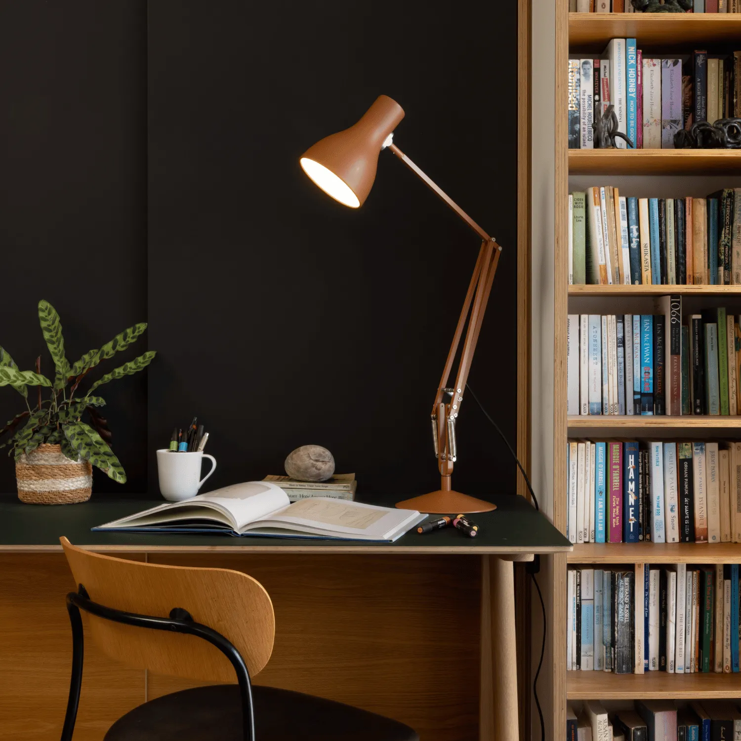Type 75 Margaret Howell Desk Lamp - 5