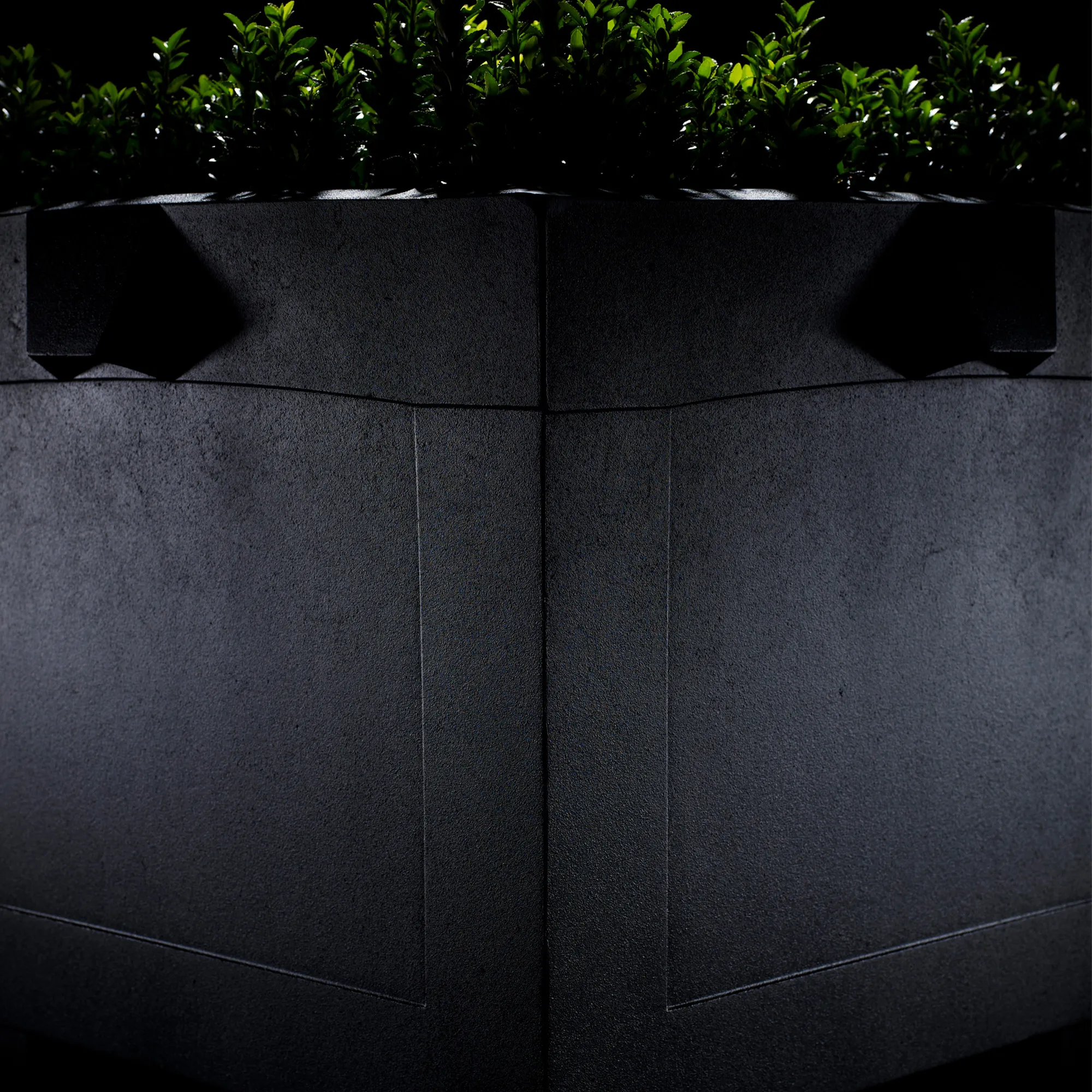 Karl XL Planter - 2