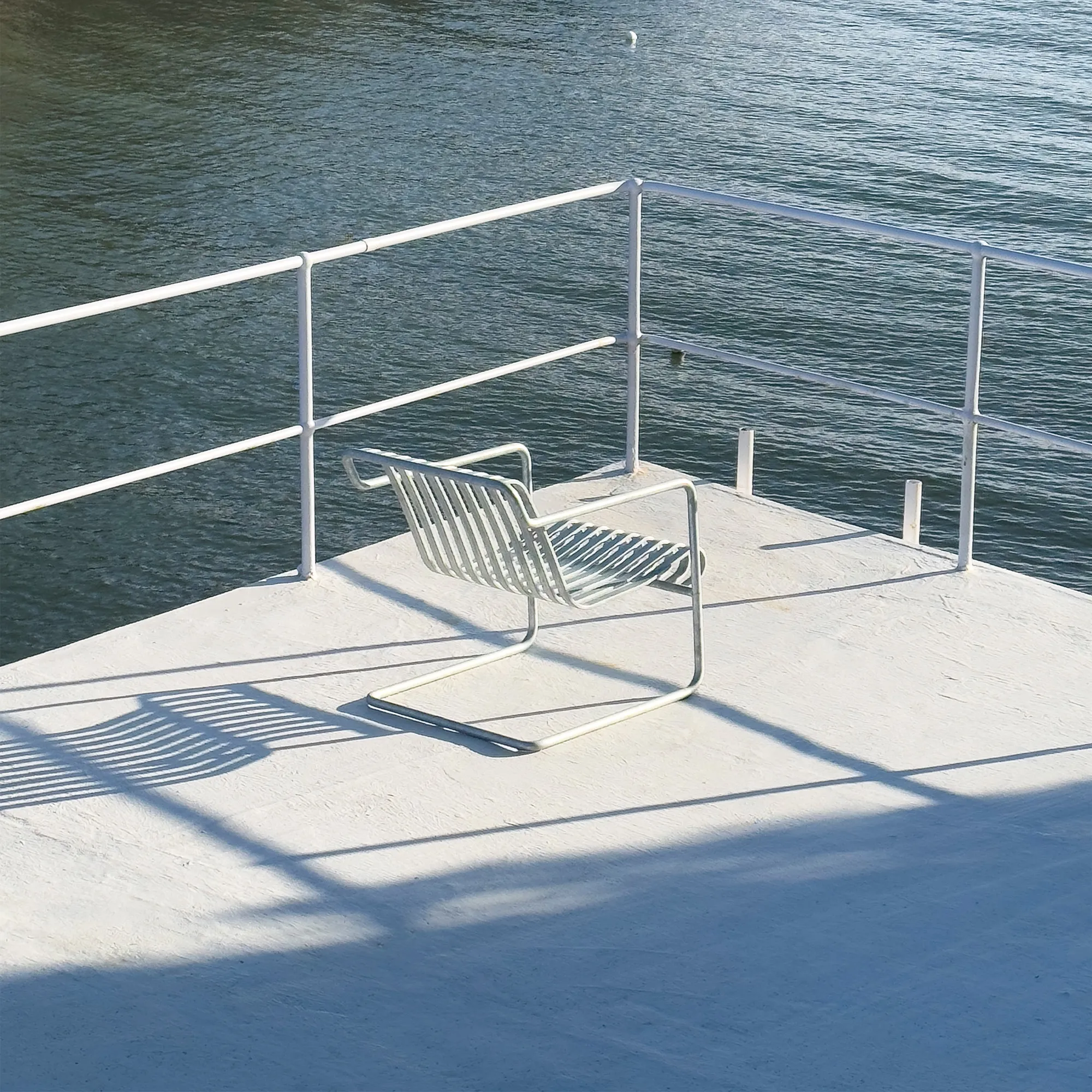 Palissade Cantilever lenestol - 16