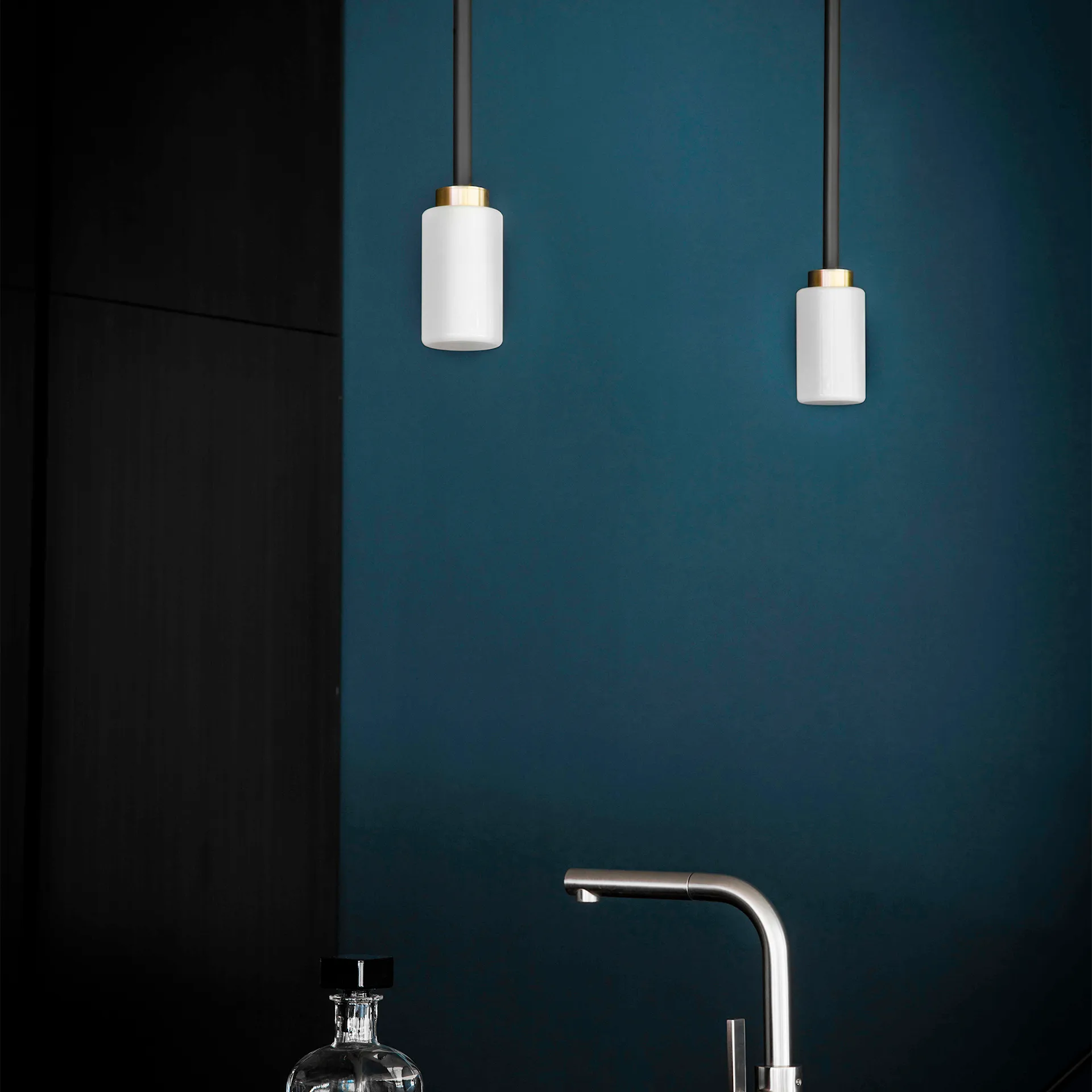 Farol Pendant, Brass/Opal - Bert Frank - NO GA