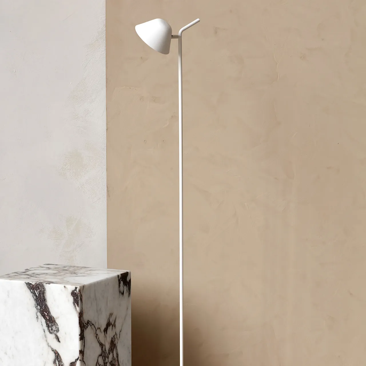 Peek gulvlampe