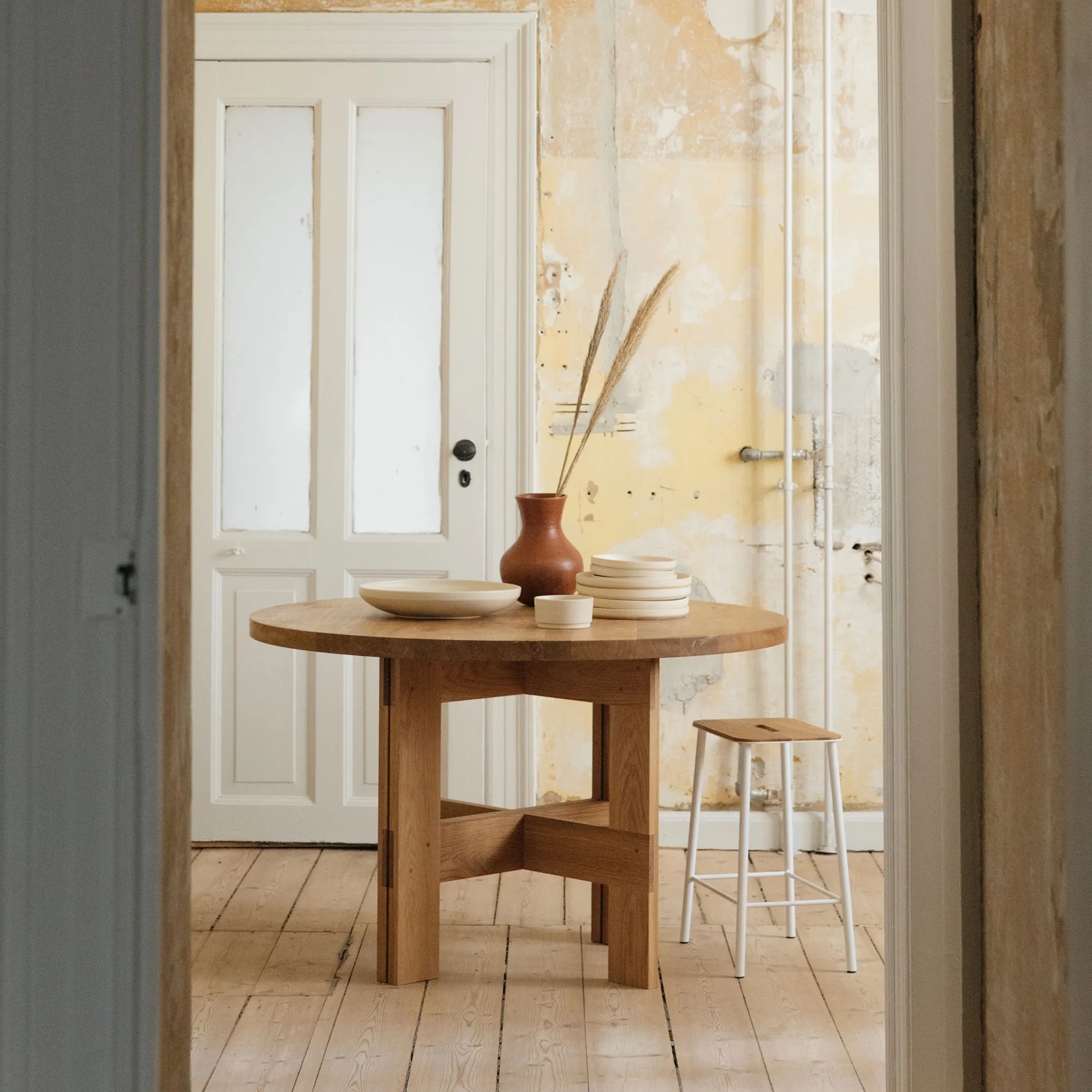 Farmhouse Trestle Round spisebord - 6