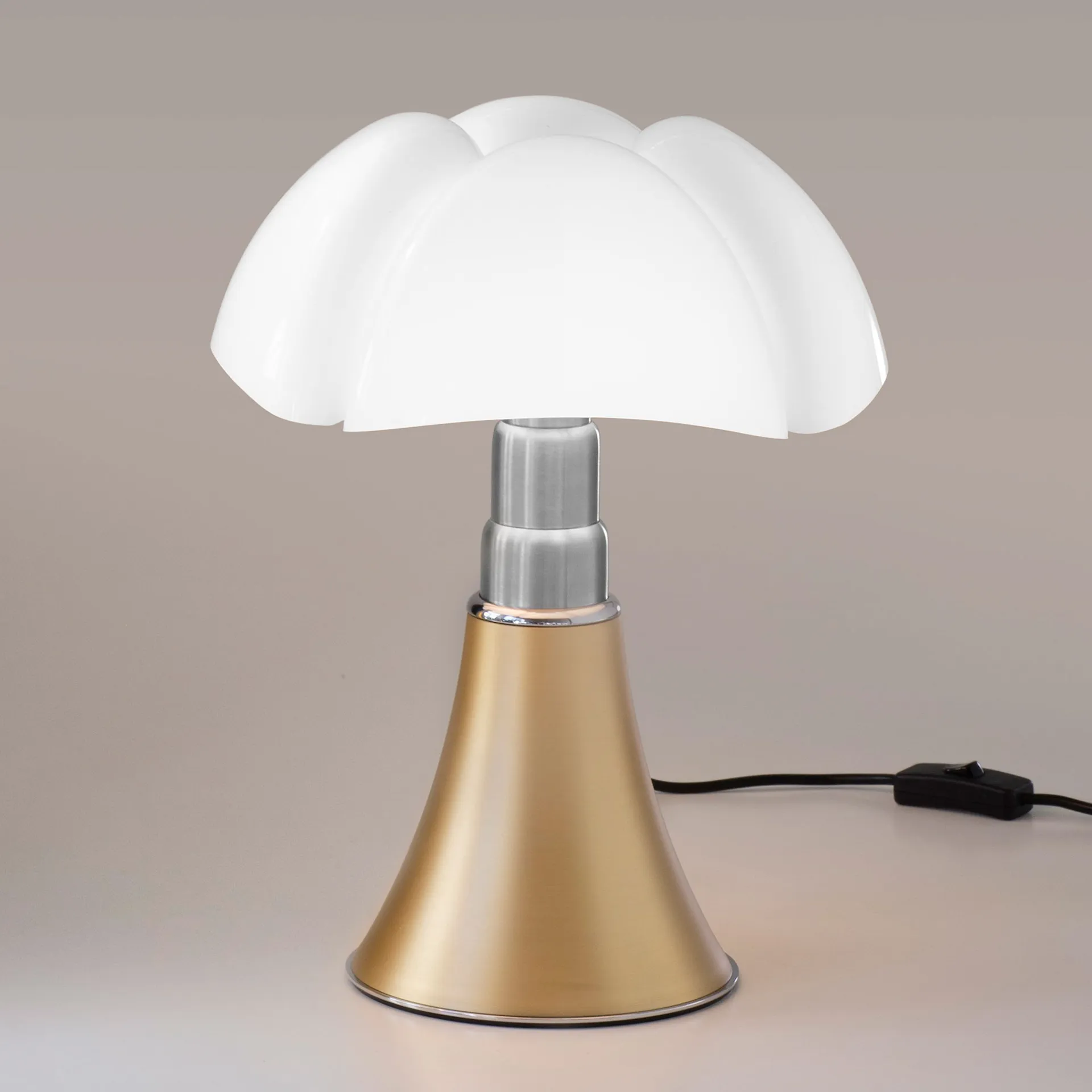 Minipipistrello Table Lamp, Brass - Dimbar - Martinelli Luce - Gae Aulenti - NO GA