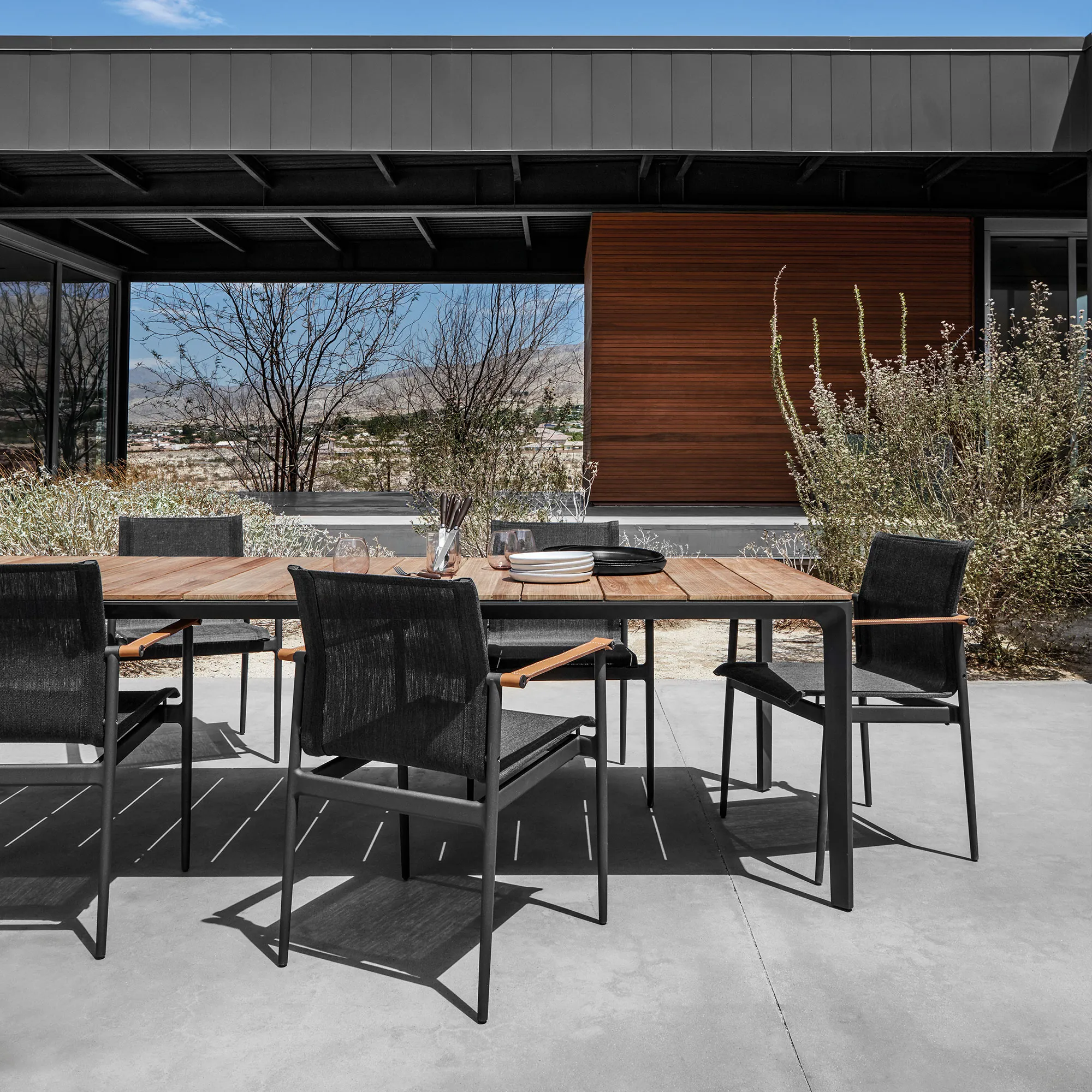 Carver Dining Table 220 cm - 2