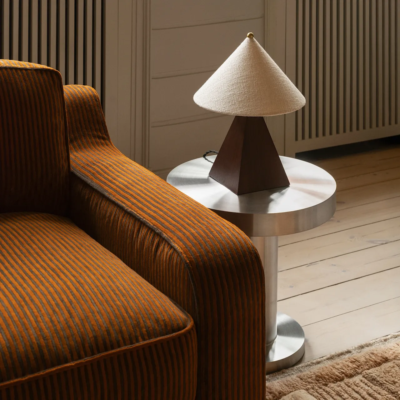 Pyramid bordlampe liten