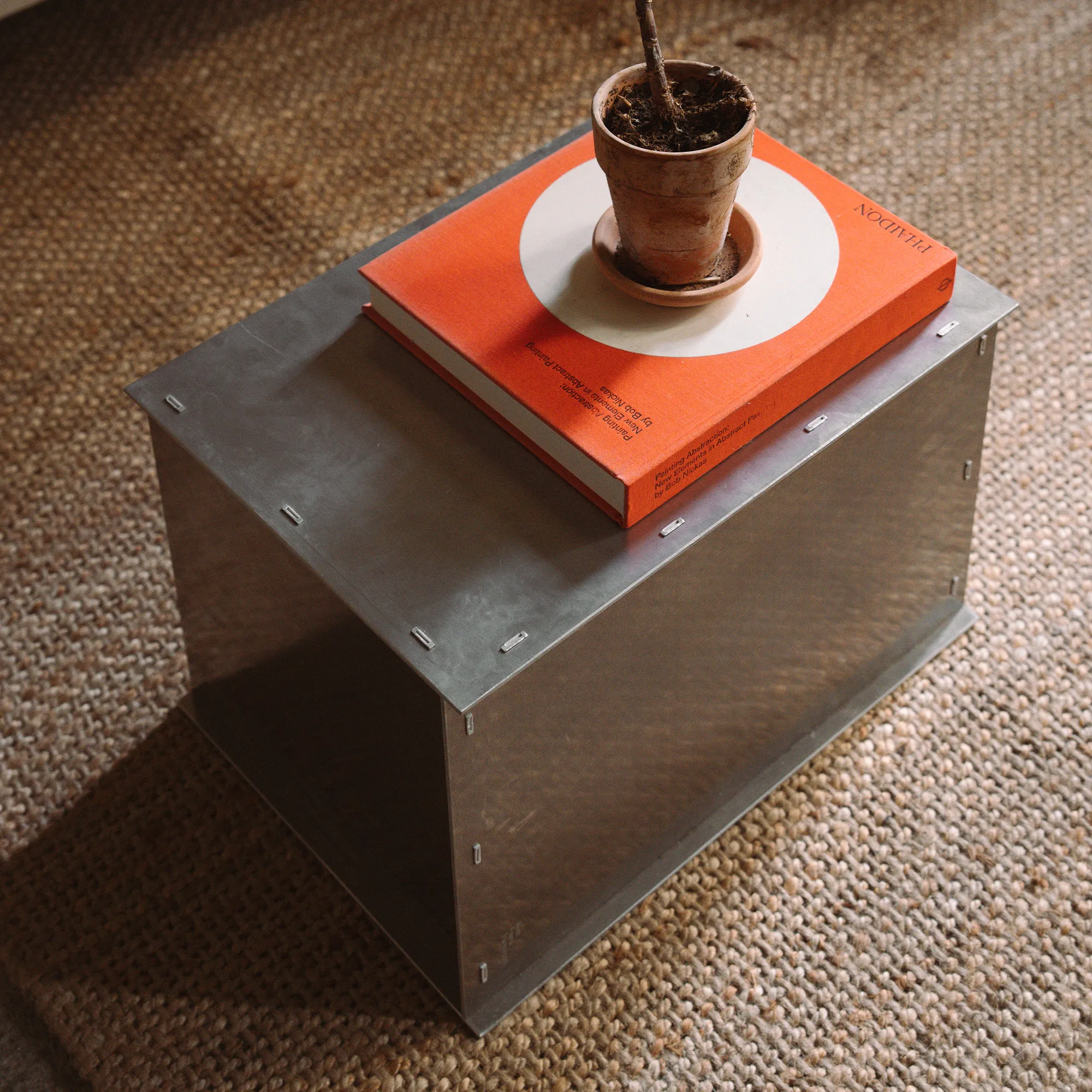 Rivet Box sidebord - 4