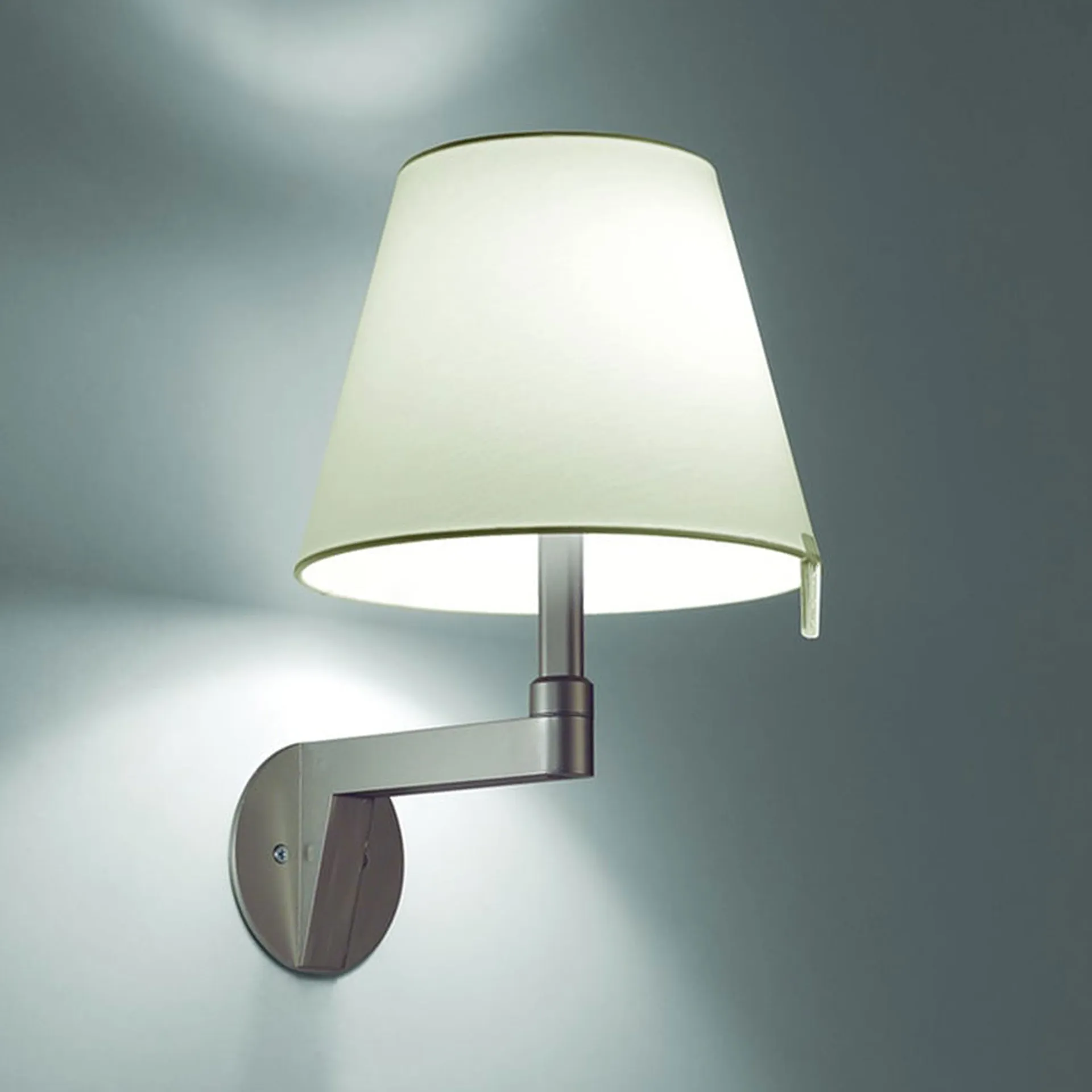 Melampo vegglampe - Artemide - NO GA