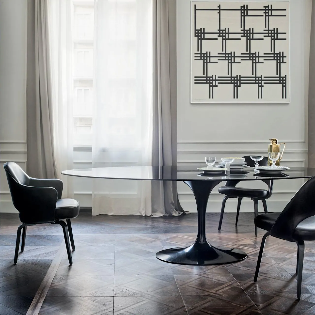 Saarinen Oval Table Black - Spisebord