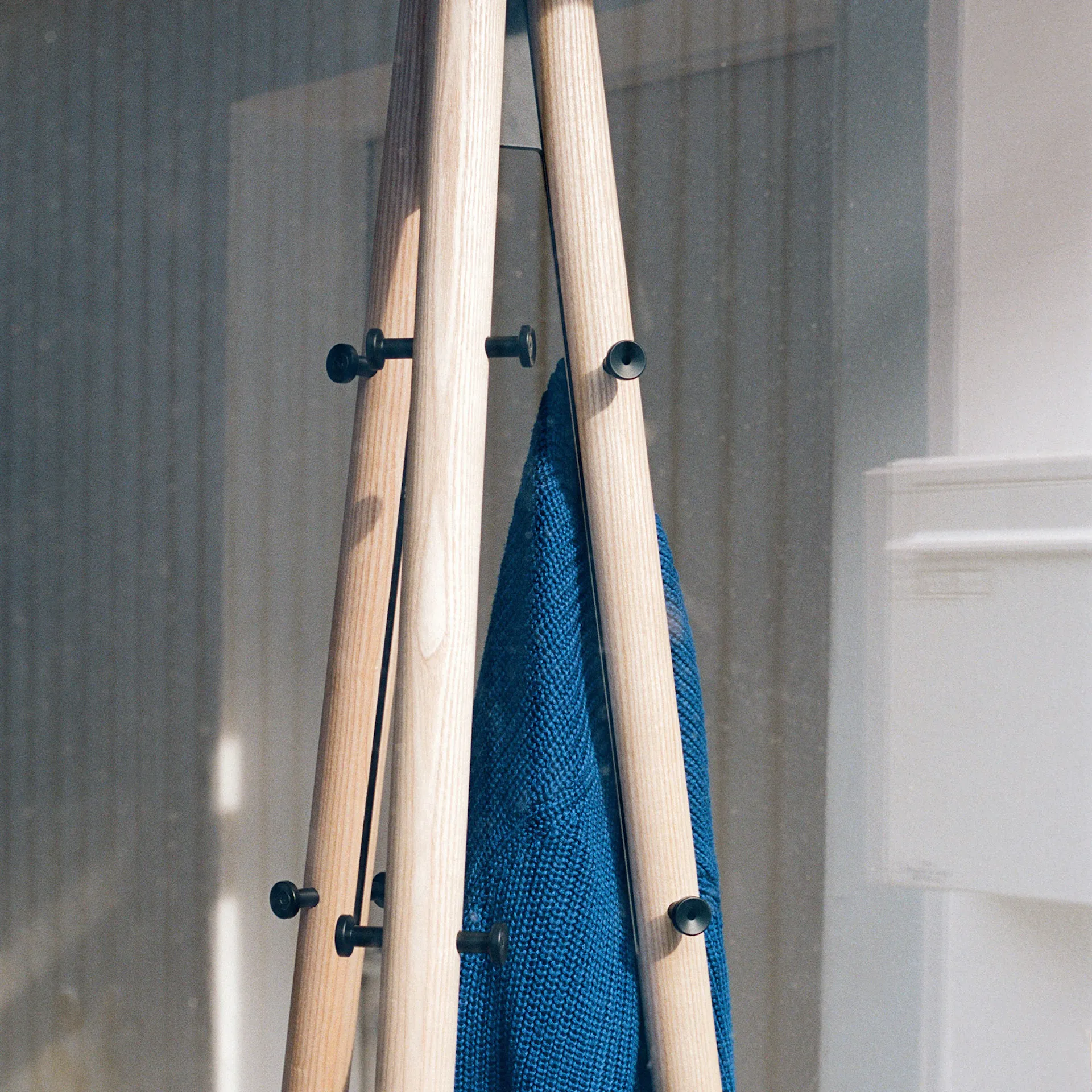 Kiila Coat Stand - Artek - Daniel Rybakken - NO GA