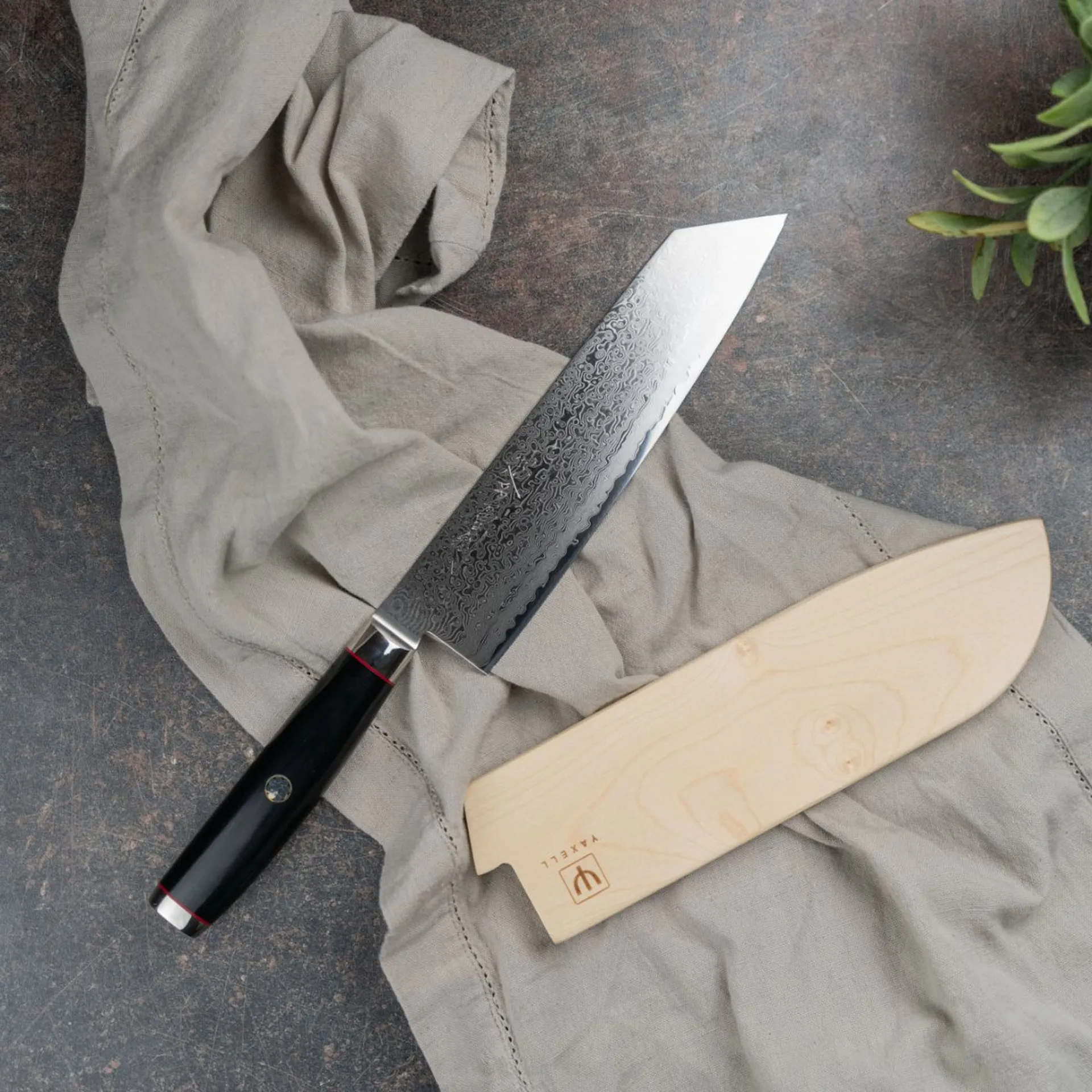 Yaxell Super Gou Ypsilon Kiritsuke 20 cm Inkl. Knivbeskytter - Yaxell - NO GA