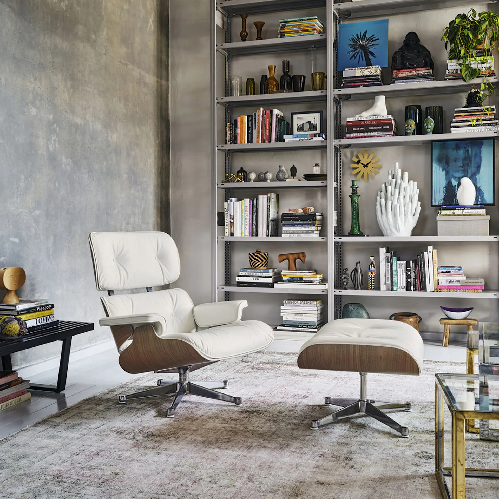 Eames Lounge Chair & Ottoman Santos Palisander svart/polert base - Vitra - Charles & Ray Eames - NO GA