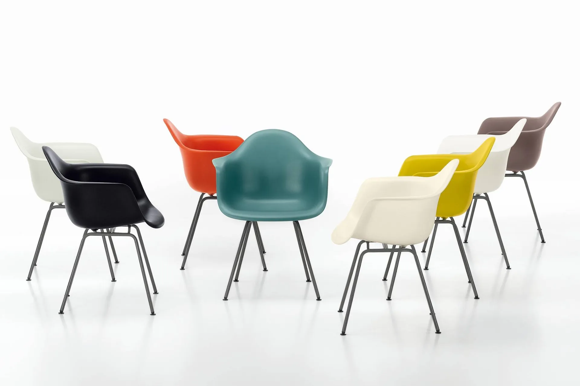 Eames RE Plastic Chair - DAX - Vitra - Charles & Ray Eames - NO GA