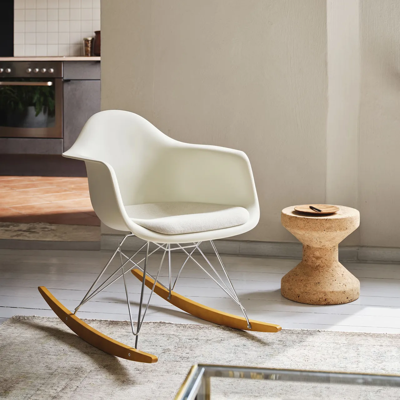 Eames Plastic Armchair RAR - 03 Poppy Red - Chrome Base - Golden Maple
