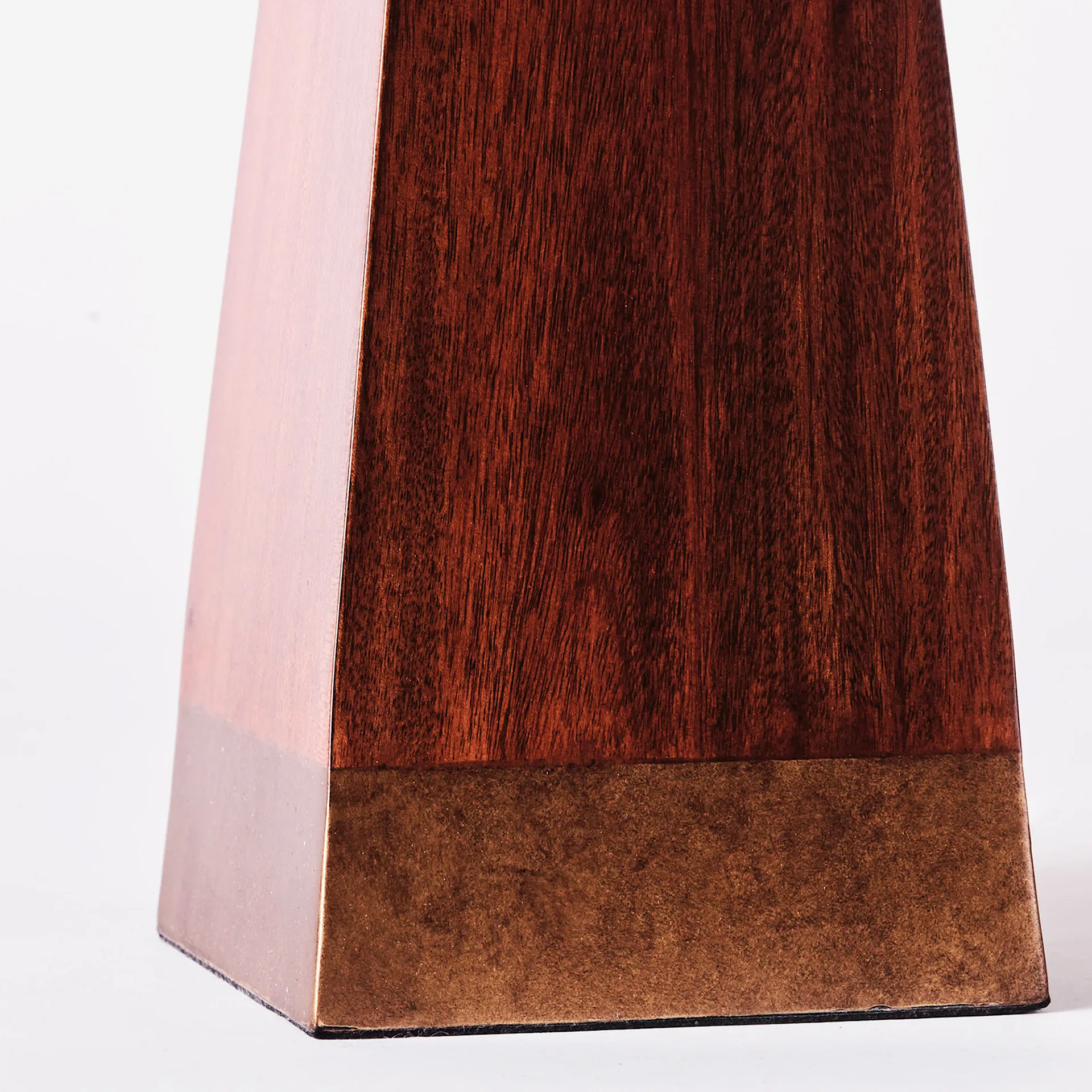 Pyramid Table Lamp - Dusty Deco - Edin & Lina Kjellvertz - NO GA