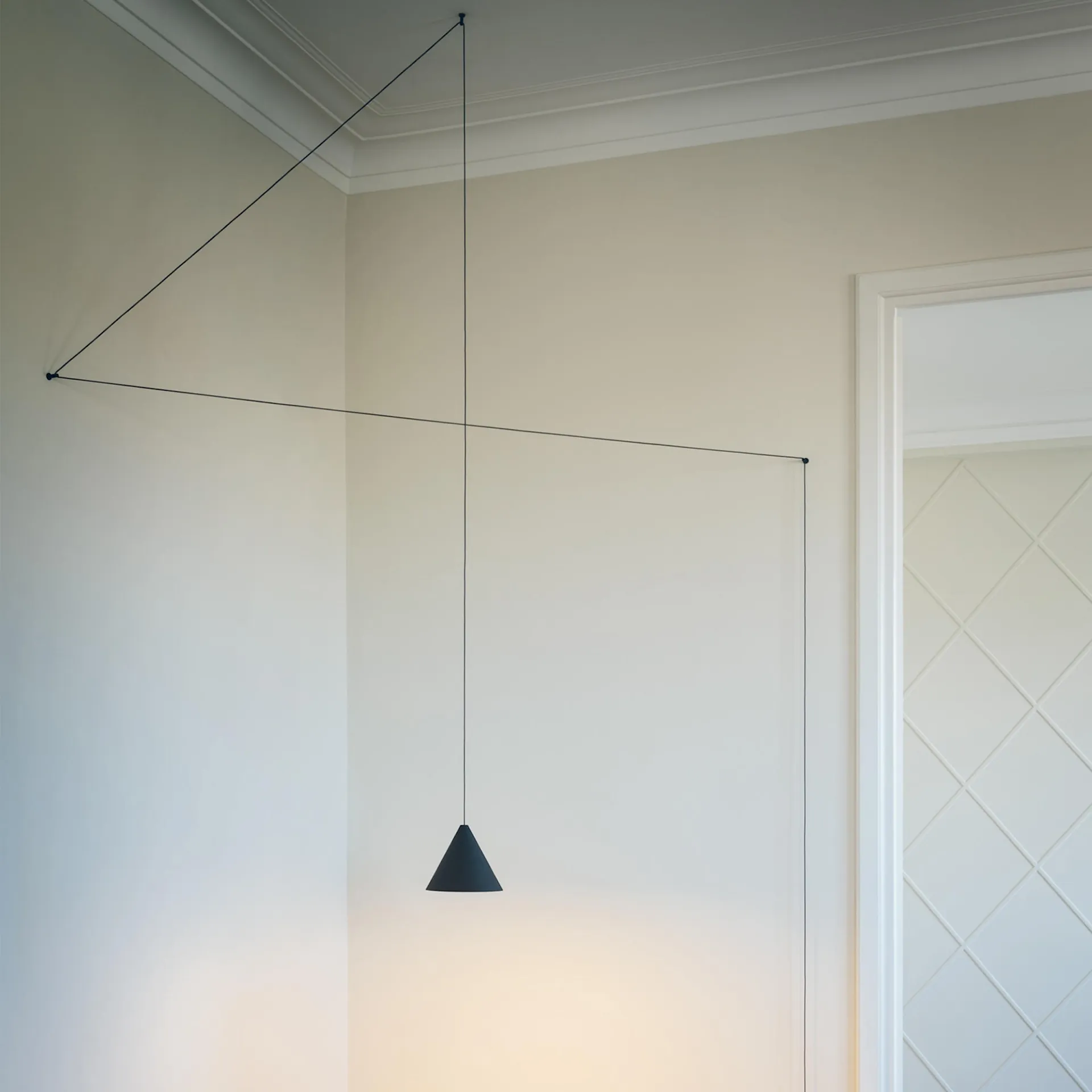 String Light Cone - Flos - Michael Anastassiades - NO GA