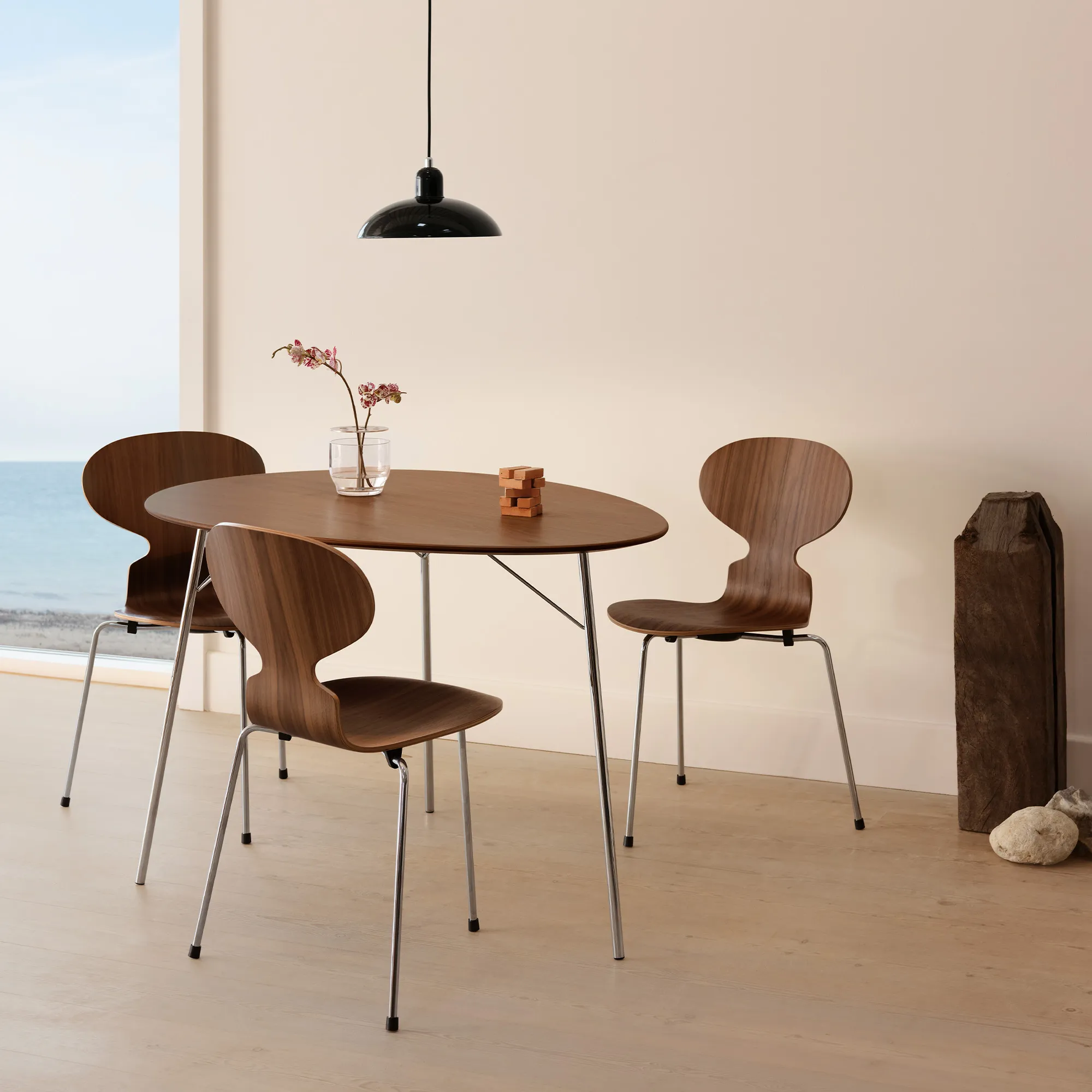 3100 Myran stol Lacquered Veneer Chrome