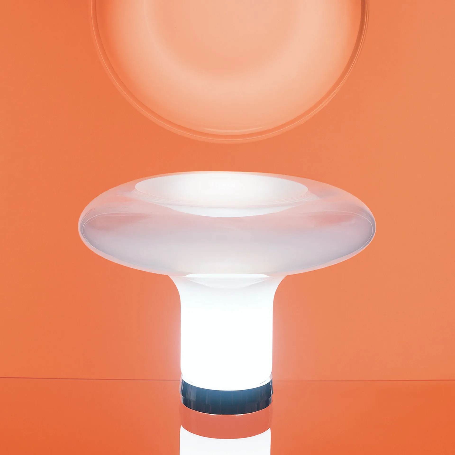 Lesbo Table Lamp - Artemide - NO GA