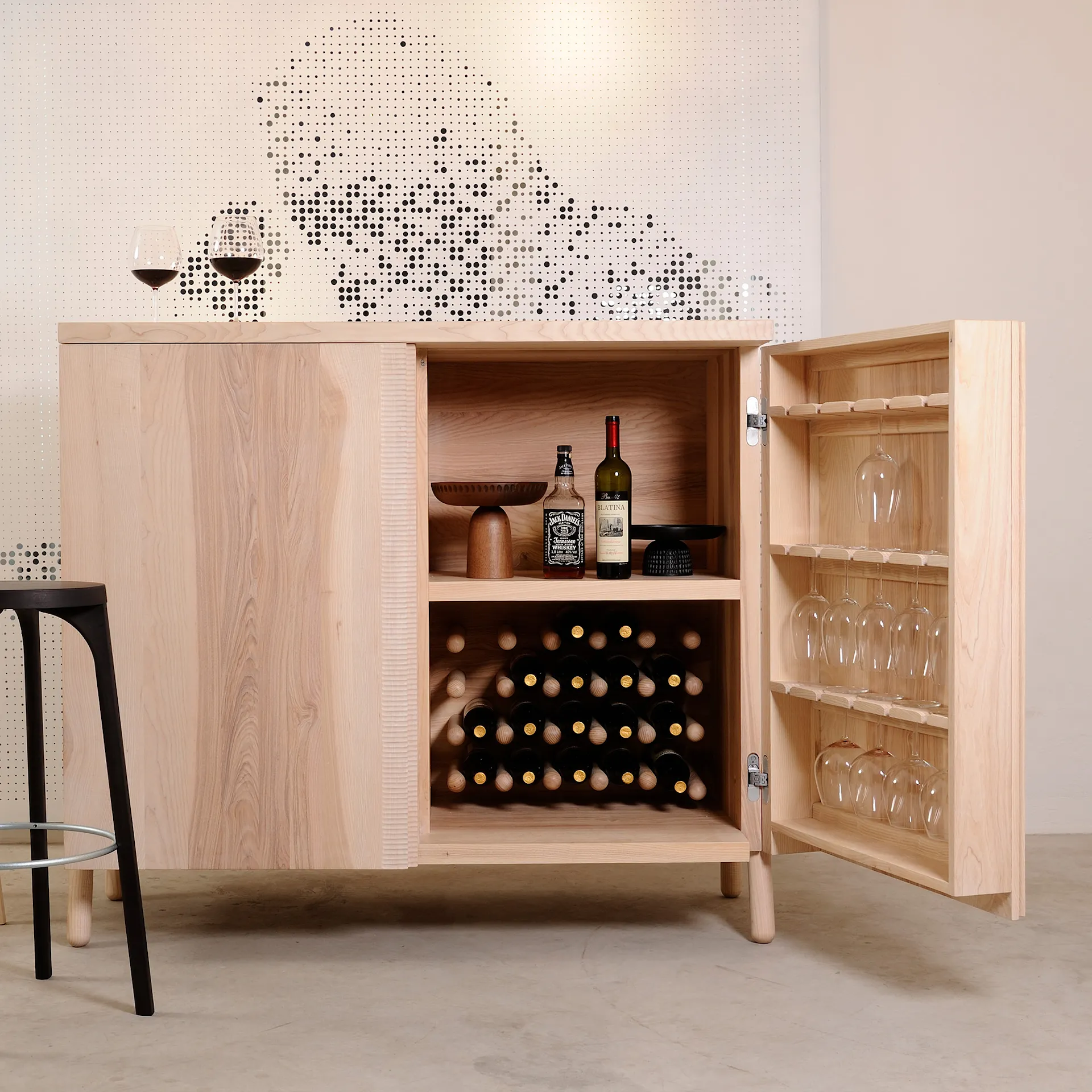 Vinko Wine Cabinet - Zanat - Harri Koskinen - NO GA