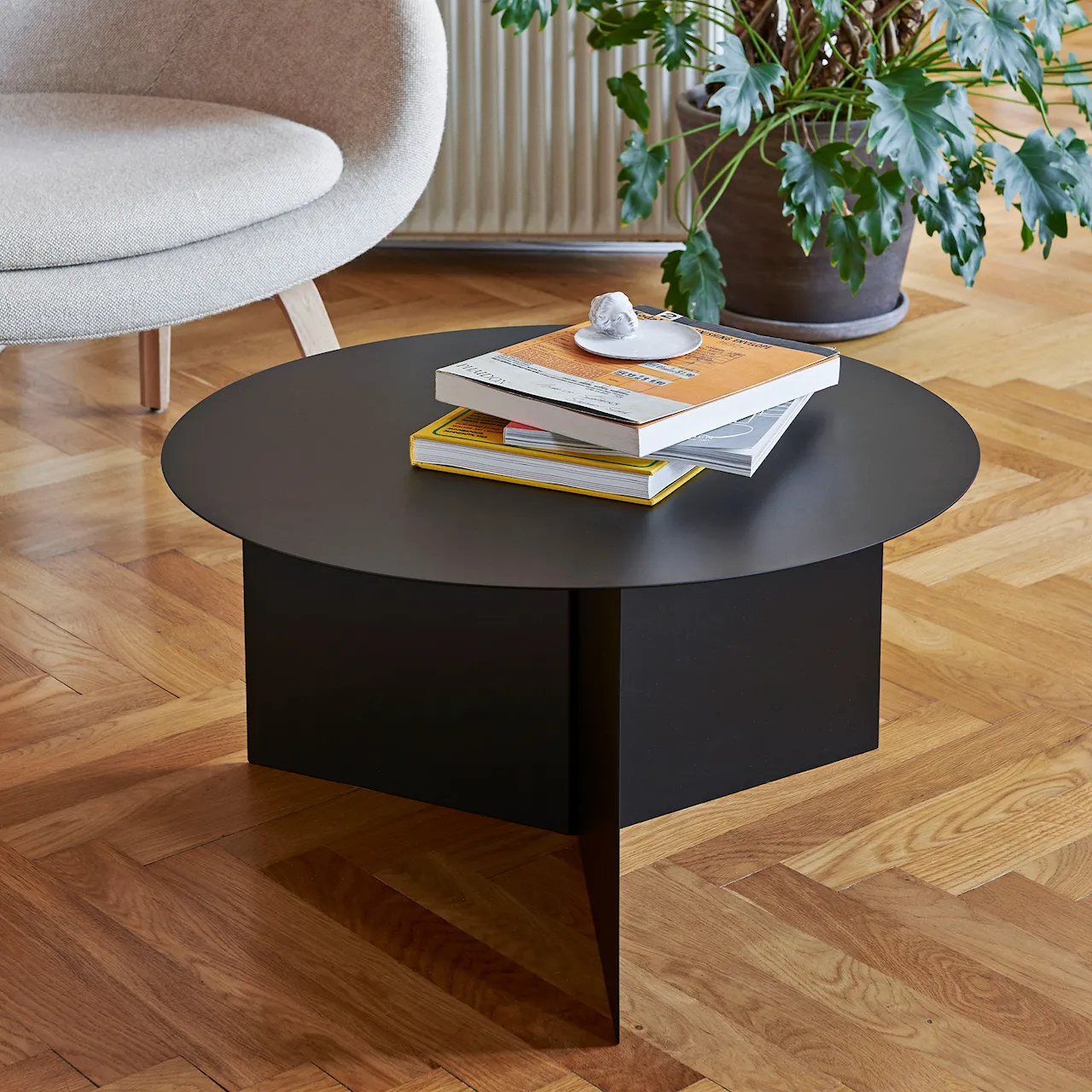 Slit Table Round XL - Black