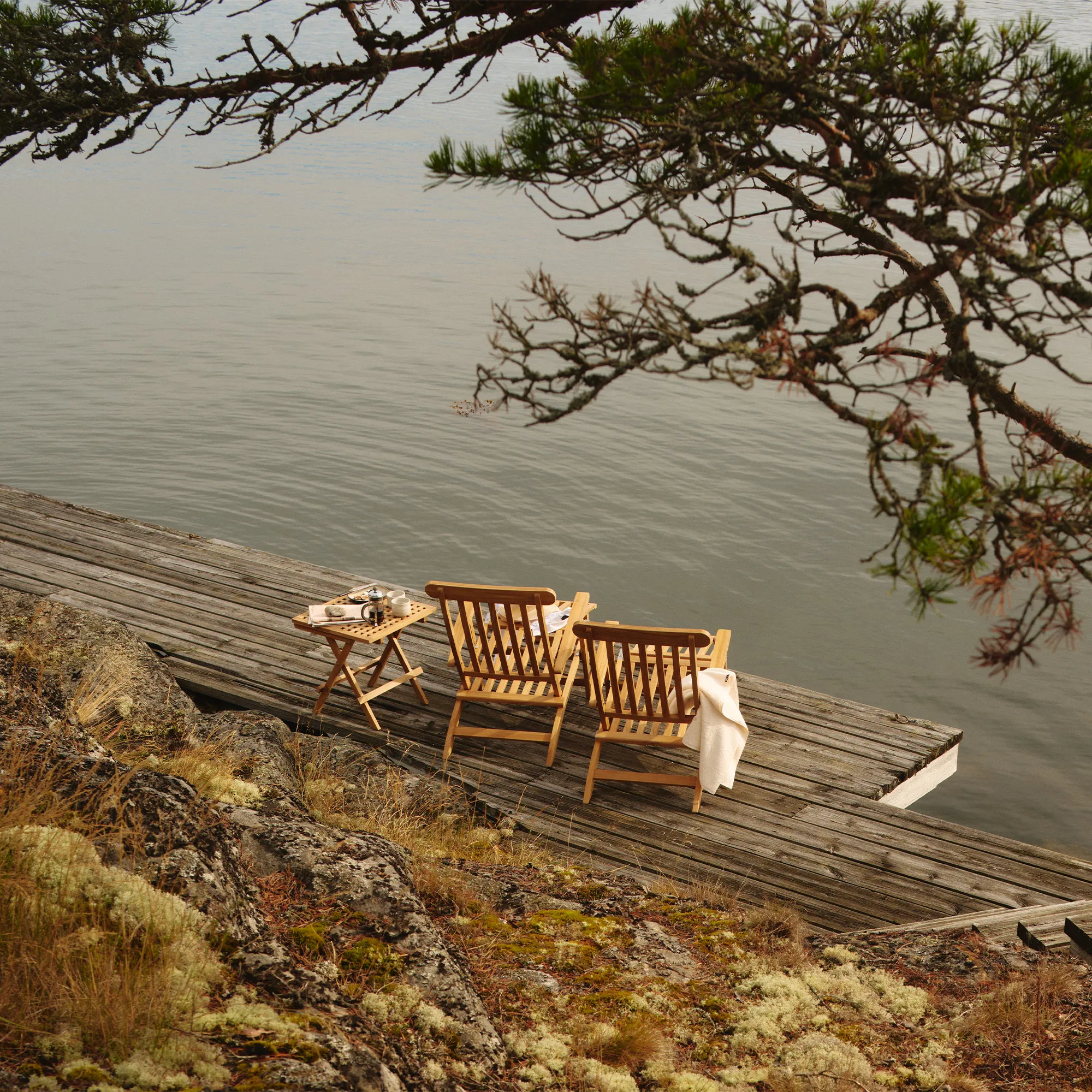Midsummer firkantet utendørs sidebord og 2 solstoler - 4
